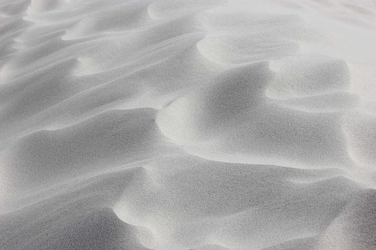 Les secrets du sable blanc : origine et caractéristiques