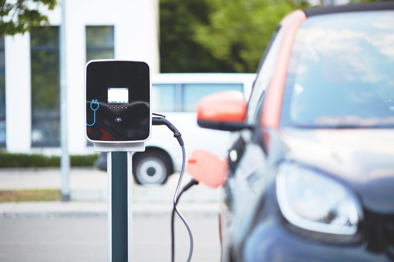 Voiture électrique : ce qu’il faut connaître avant de faire le grand saut